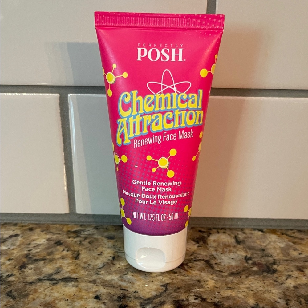 Perfectly Posh Chemical Attraction Renewing Face Mask SEALED